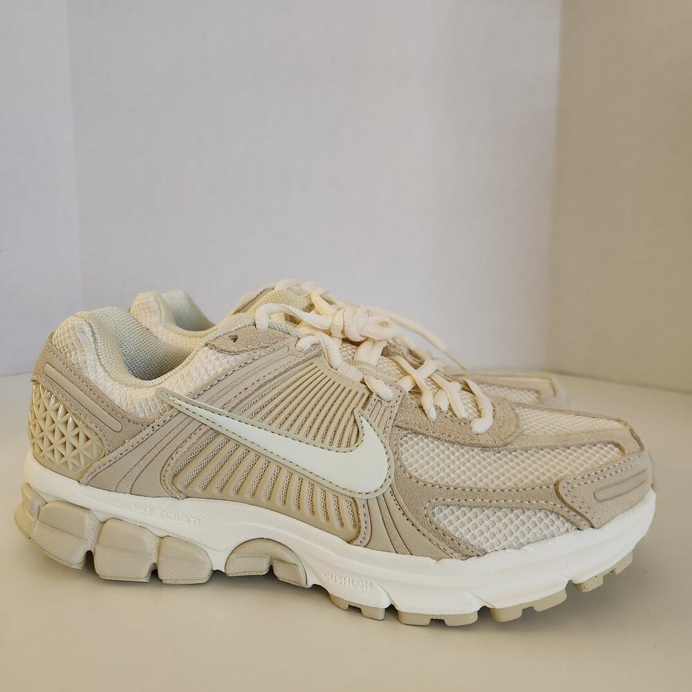 Nike WMNS Zoom Vomero 5 - Beach, Sail, Light Khaki women's US 8 - Picture 2 of 10